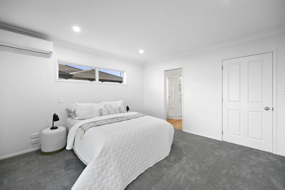 Photos of 33 Bartholomew Drive