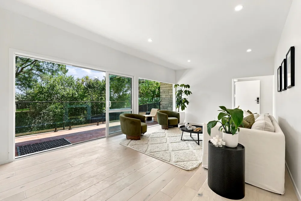 Photos of 24 Arcadia Crescent