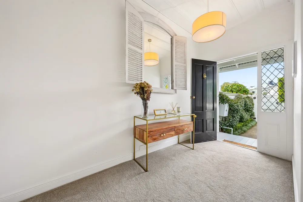 Photos of 91 Brighton Road