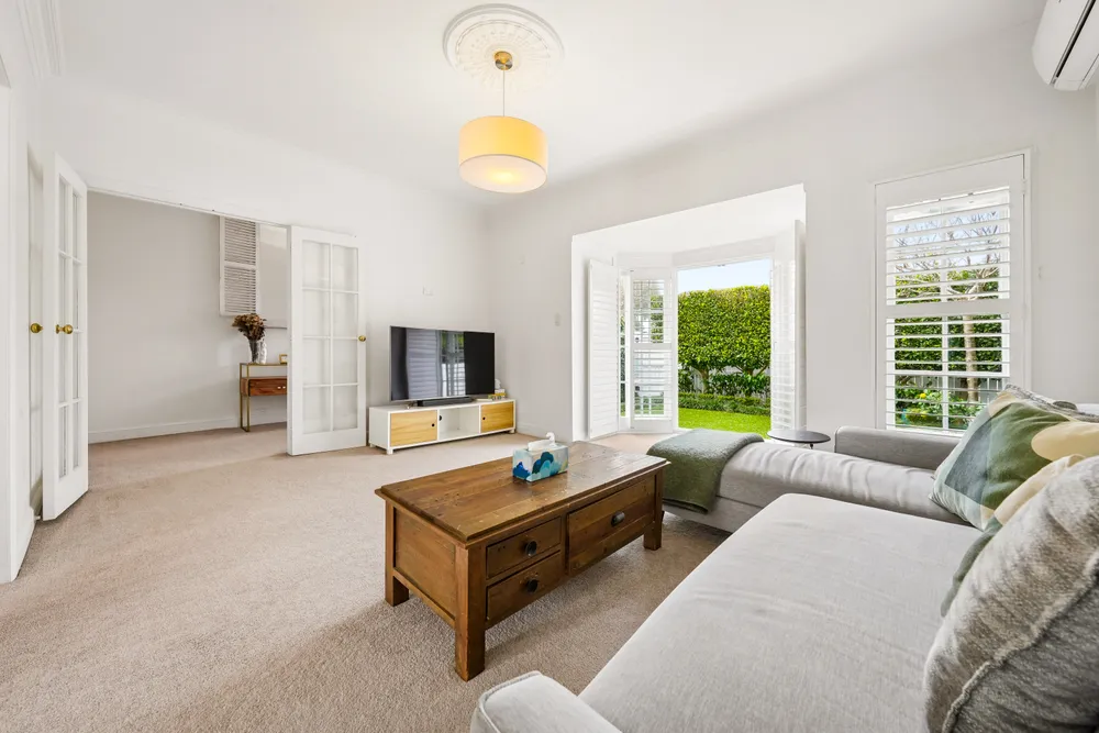 Photos of 91 Brighton Road