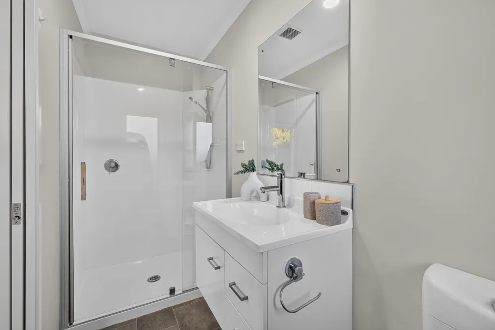 Photos of 14 Tosland Street