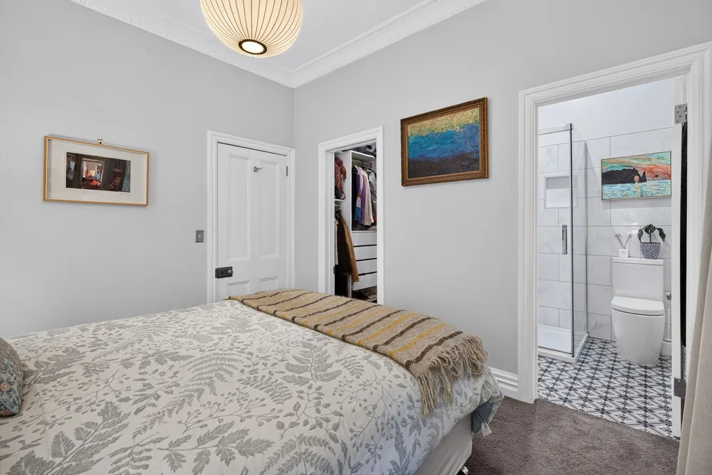 Photos of 283A Muritai Road