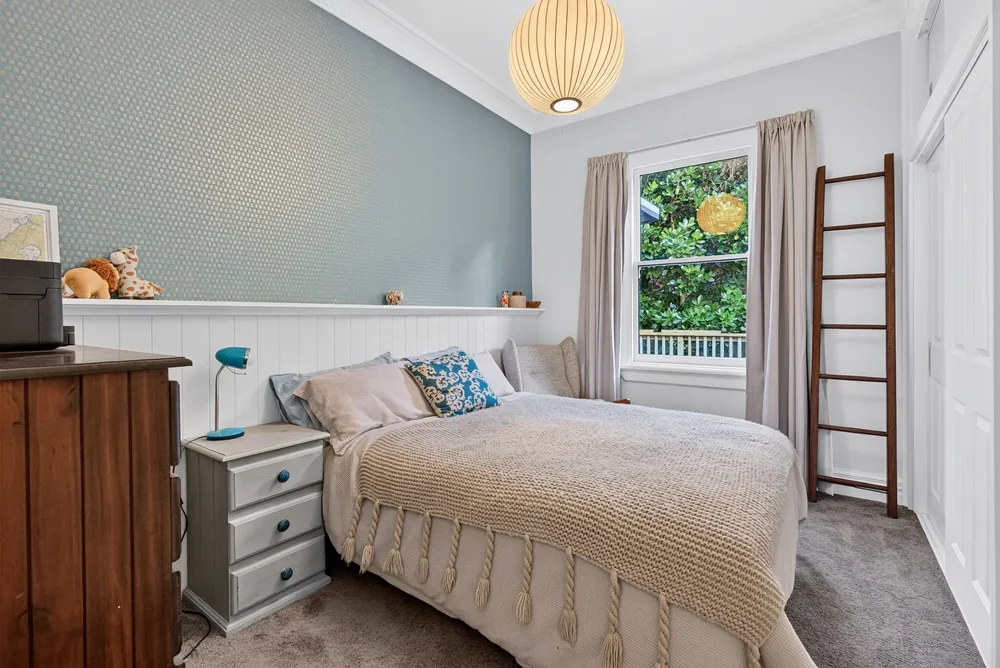 Photos of 283A Muritai Road