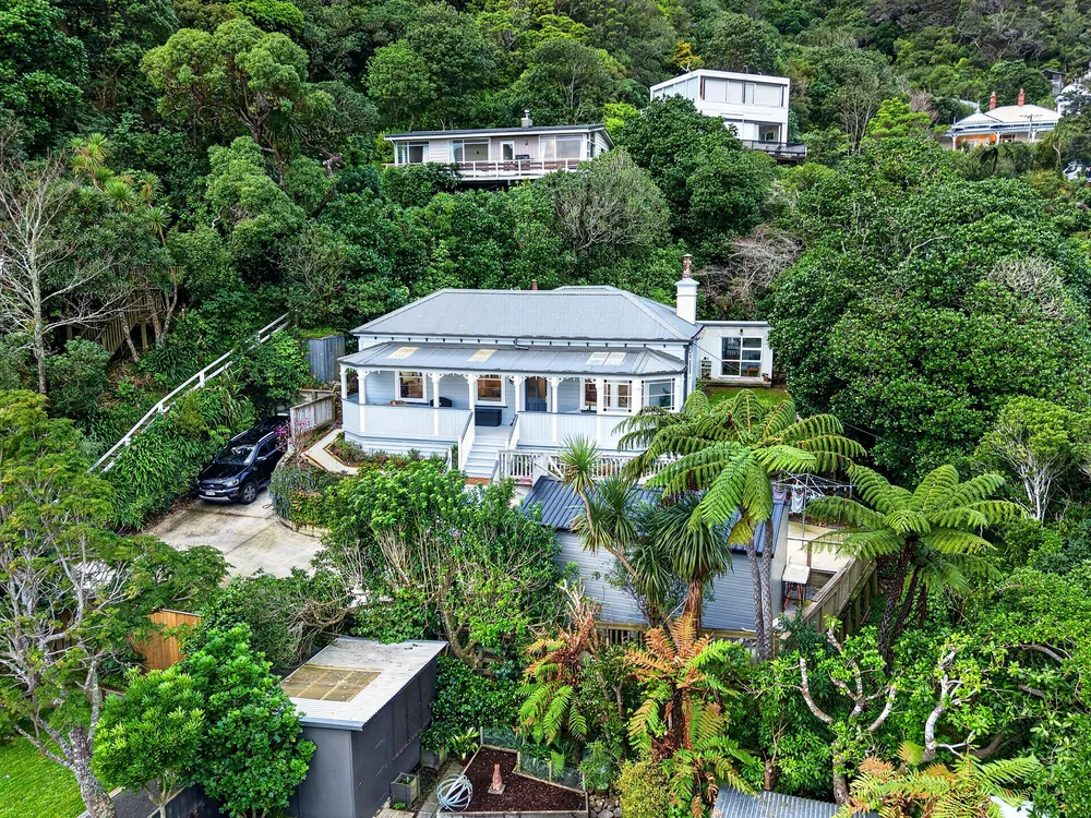 Photos of 283A Muritai Road