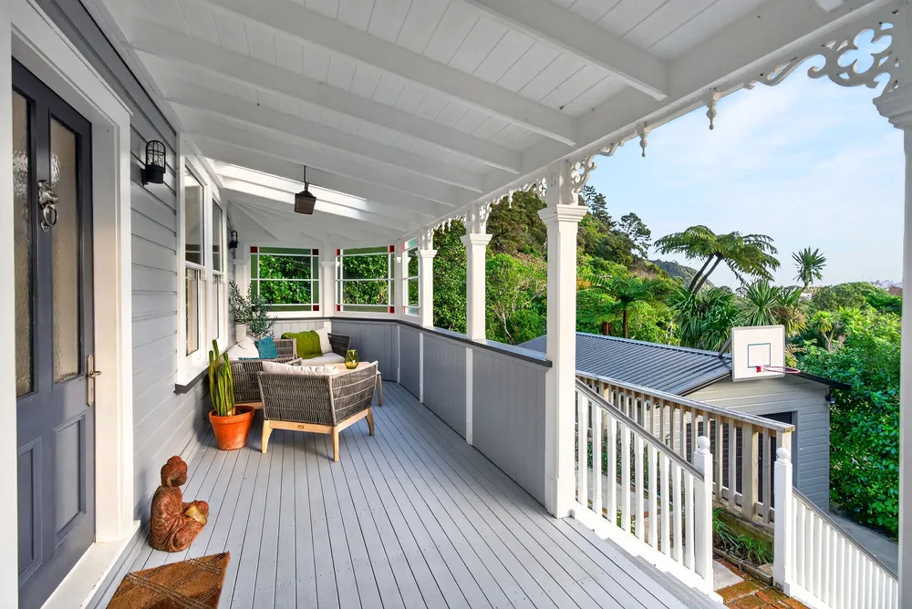 Photos of 283A Muritai Road