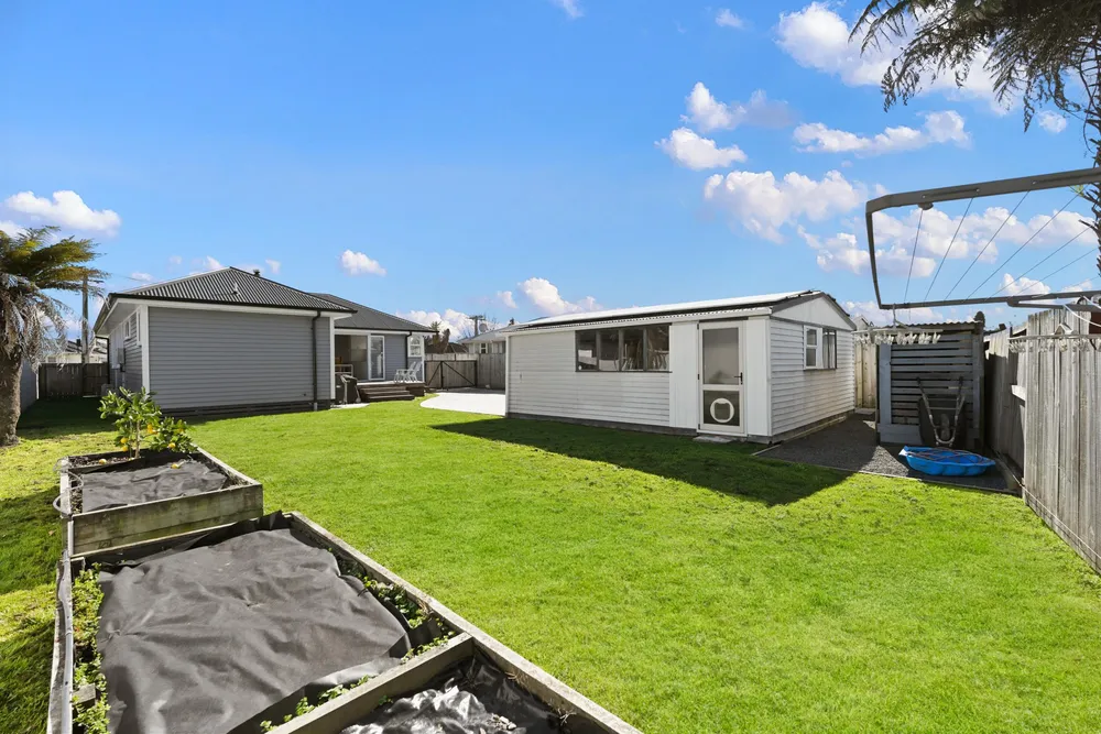 Photos of 57 Masefield Drive