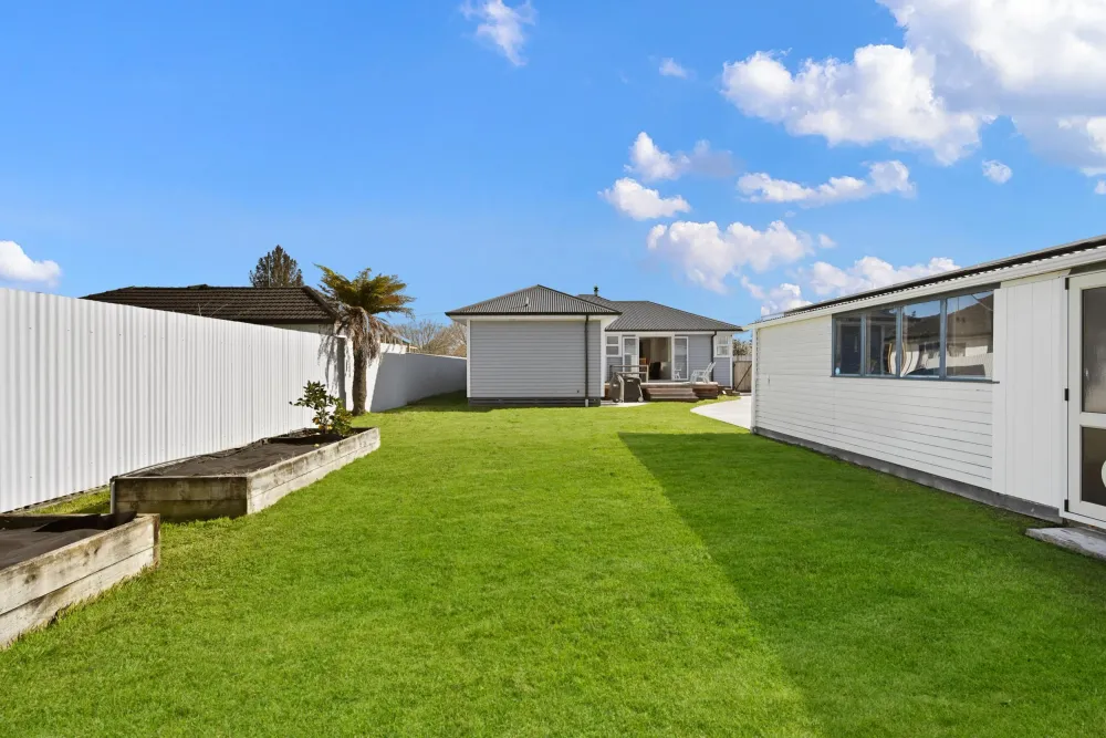 Photos of 57 Masefield Drive