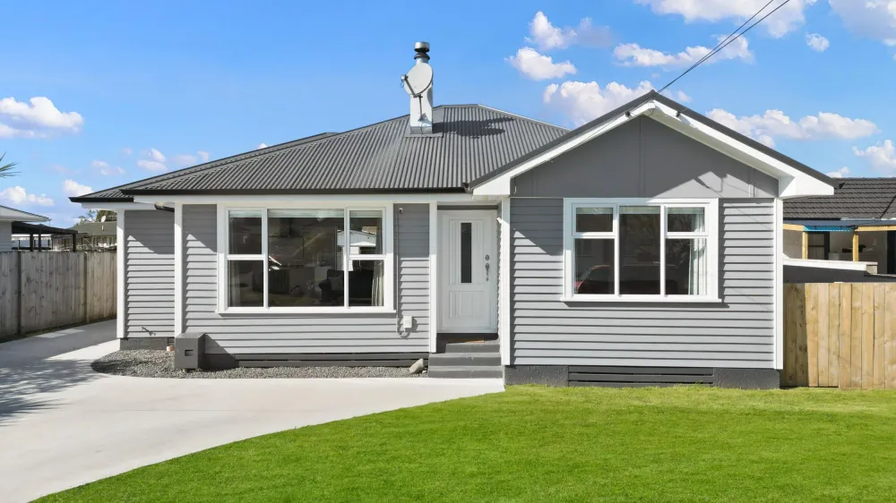 Photos of 57 Masefield Drive