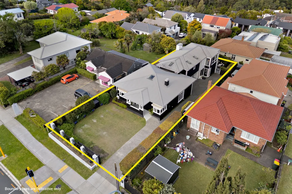 Photos of 129 Birkenhead Avenue