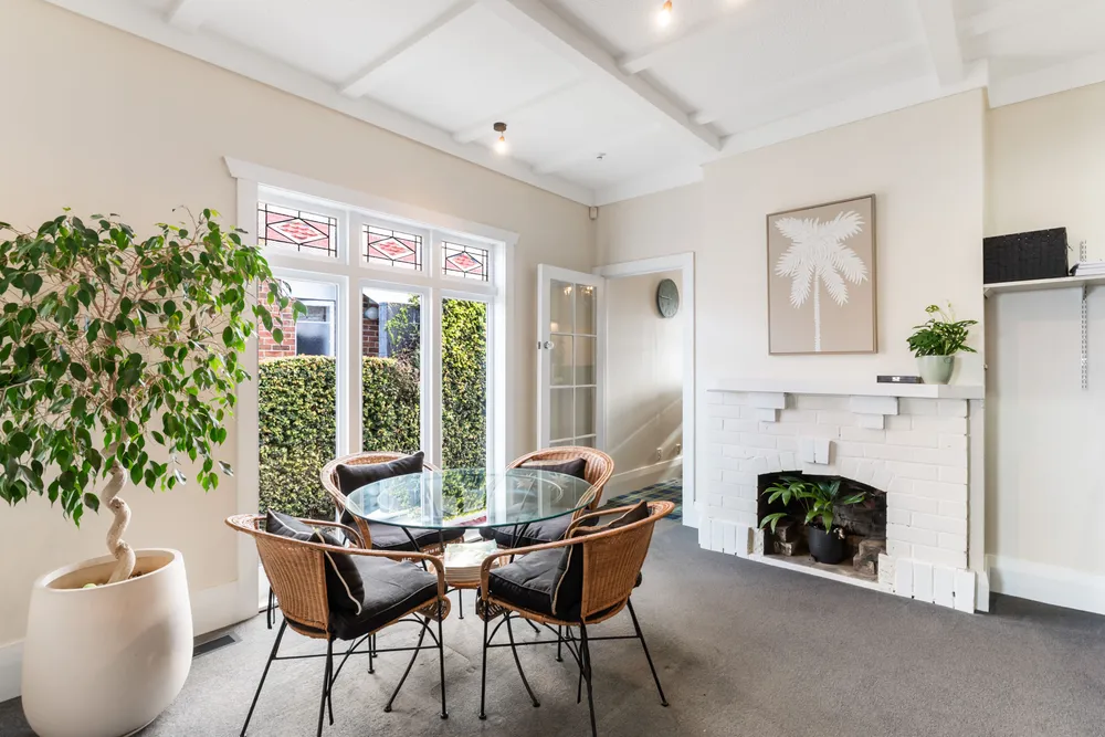Photos of 129 Birkenhead Avenue
