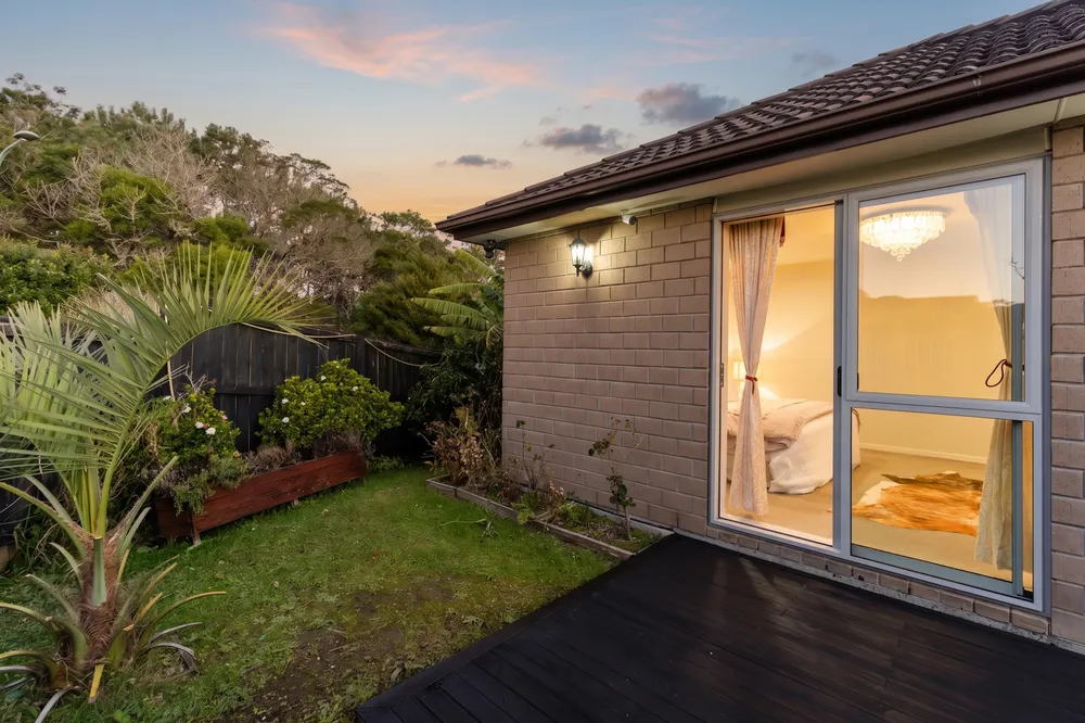 Photos of 89 Rangeview Road