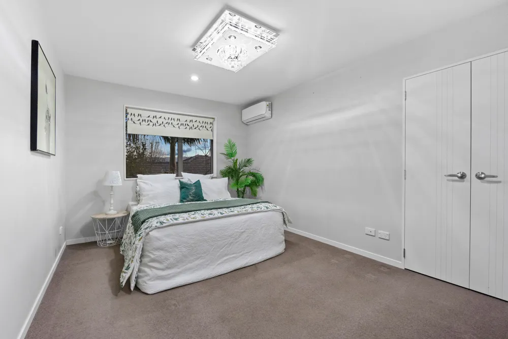 Photos of 89 Rangeview Road