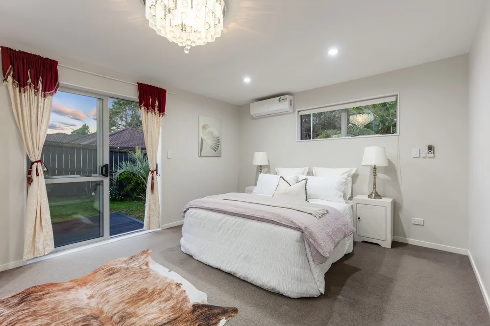 Photos of 89 Rangeview Road
