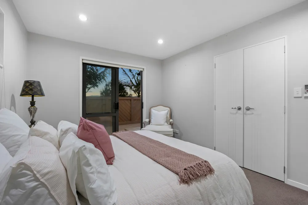Photos of 89 Rangeview Road