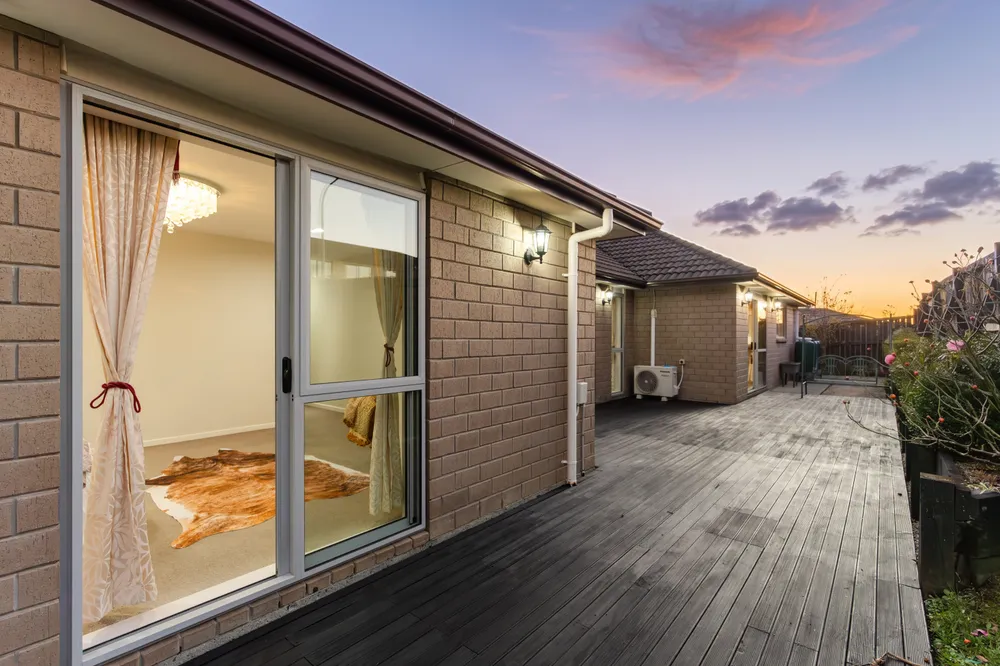 Photos of 89 Rangeview Road