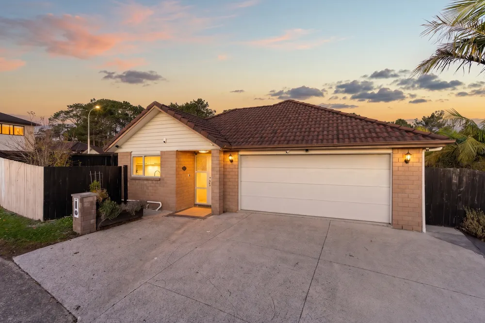 Photos of 89 Rangeview Road