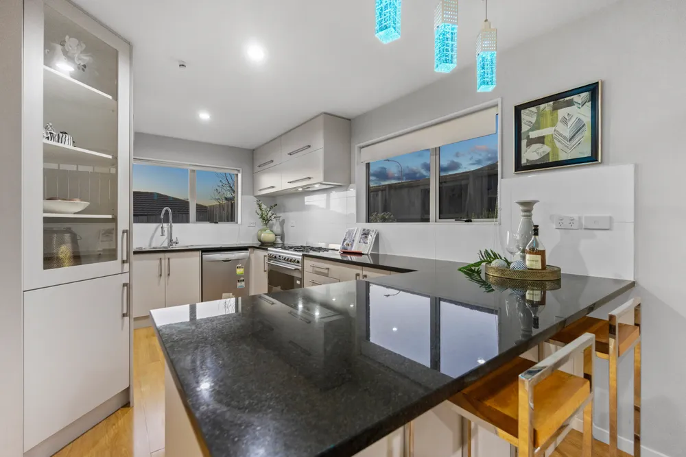 Photos of 89 Rangeview Road