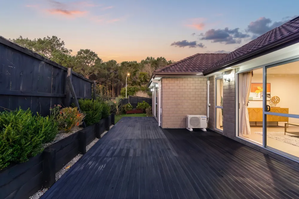 Photos of 89 Rangeview Road