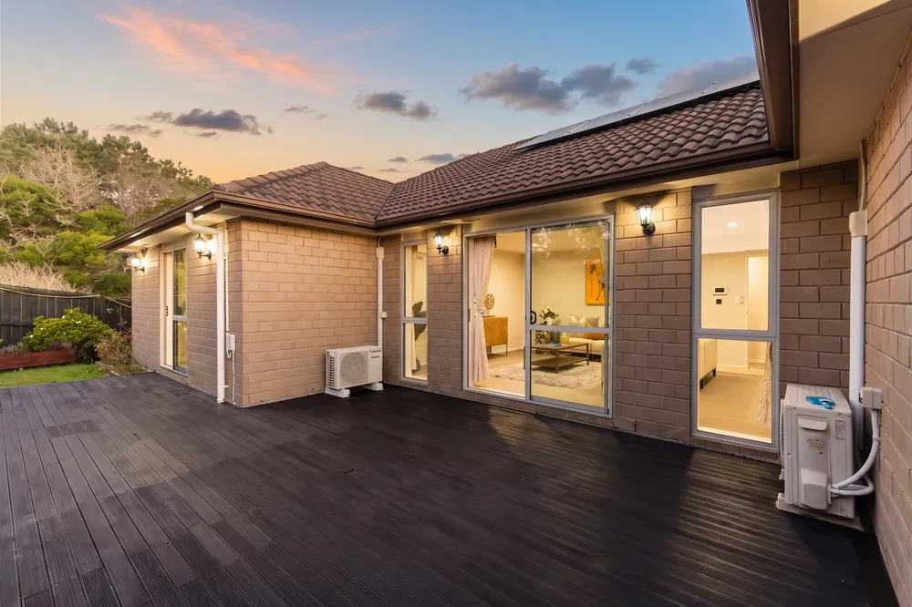 Photos of 89 Rangeview Road