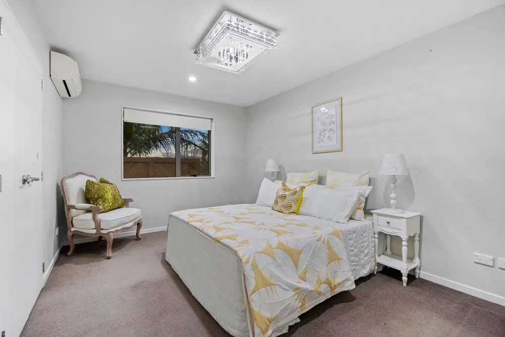Photos of 89 Rangeview Road