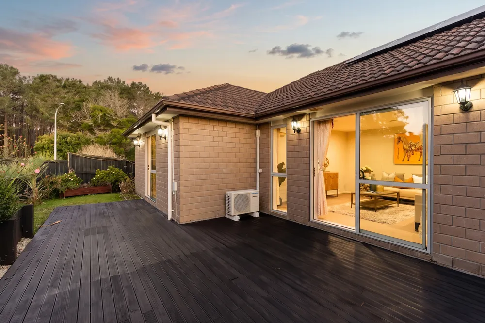 Photos of 89 Rangeview Road