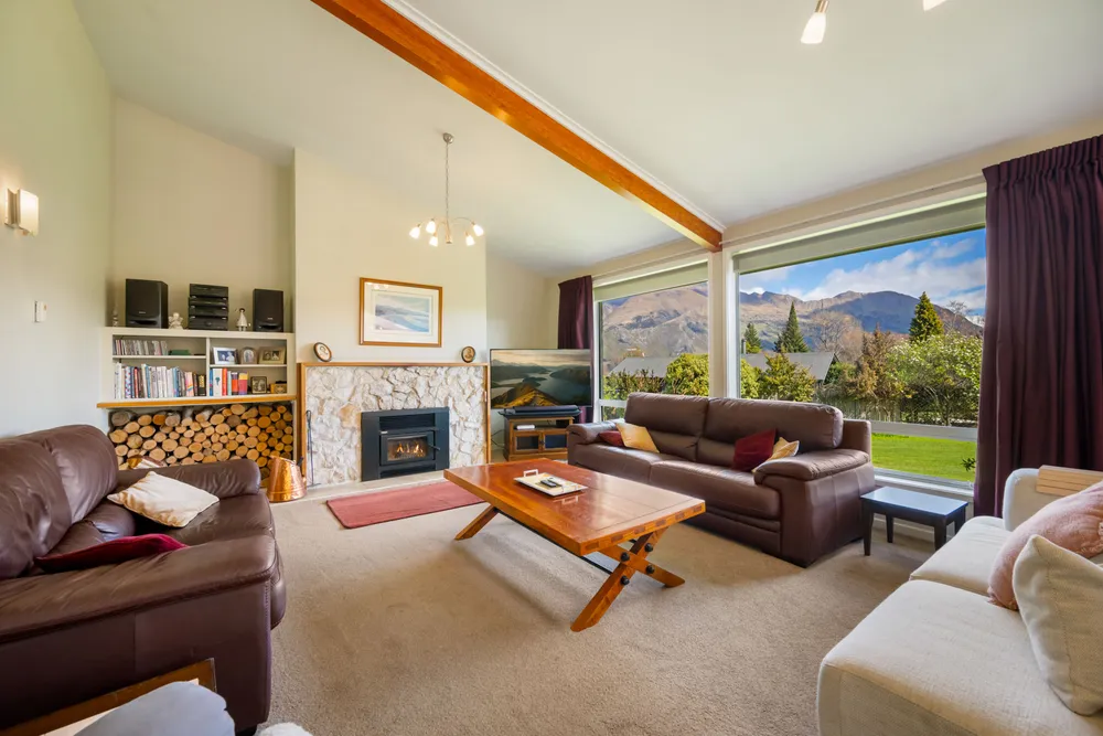 Photos of 60 Beacon Point Road