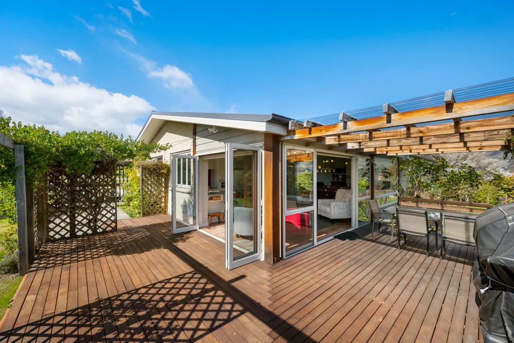Photos of 60 Beacon Point Road