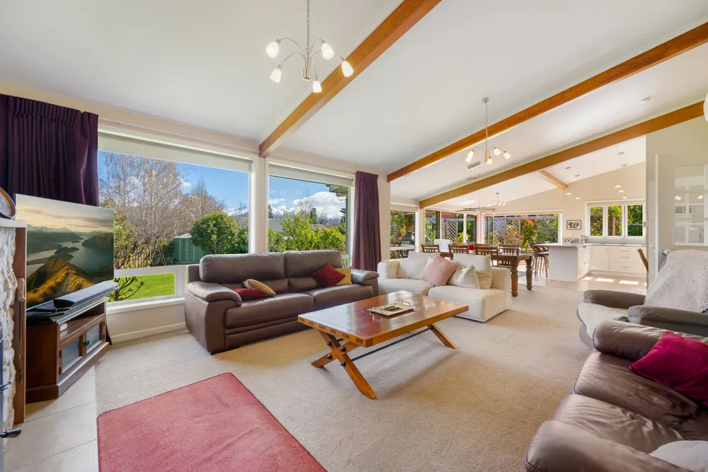Photos of 60 Beacon Point Road