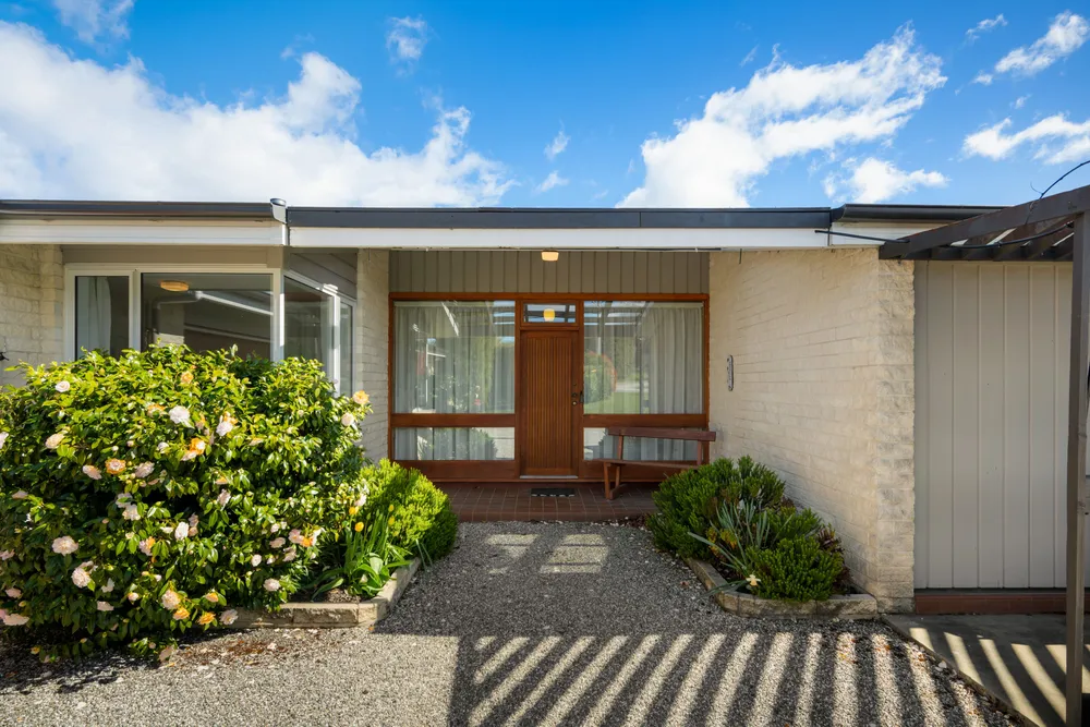 Photos of 60 Beacon Point Road