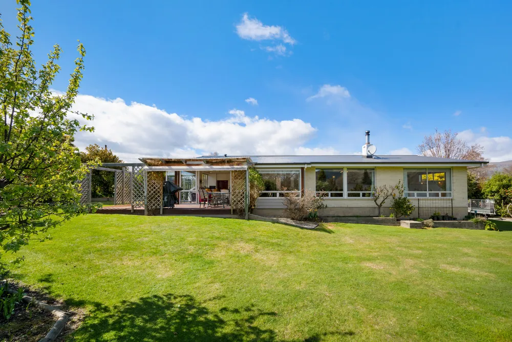 Photos of 60 Beacon Point Road