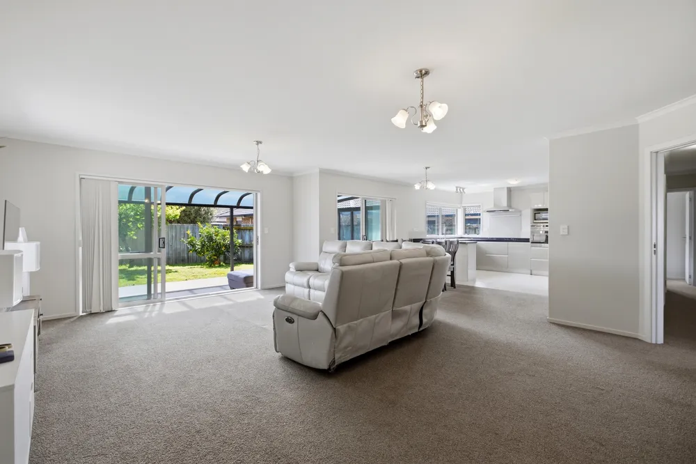 Photos of 32 Palomino Place