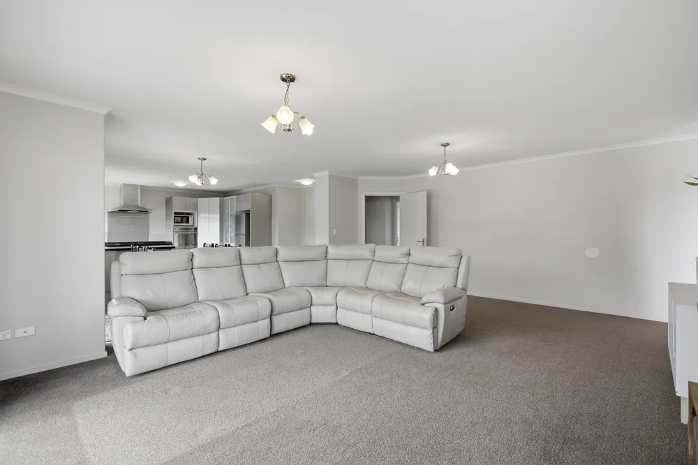 Photos of 32 Palomino Place
