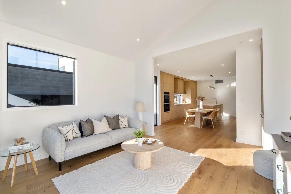 Photos of 48 Andover Street