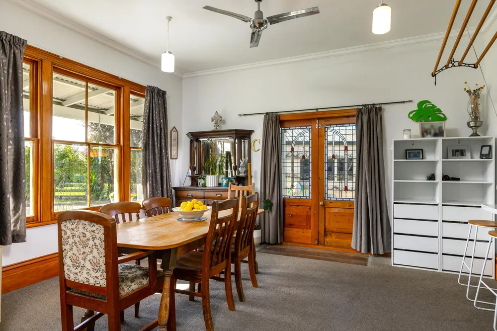 Photos of 22A Ferry Road