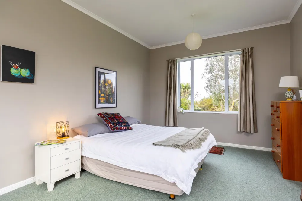 Photos of 22A Ferry Road