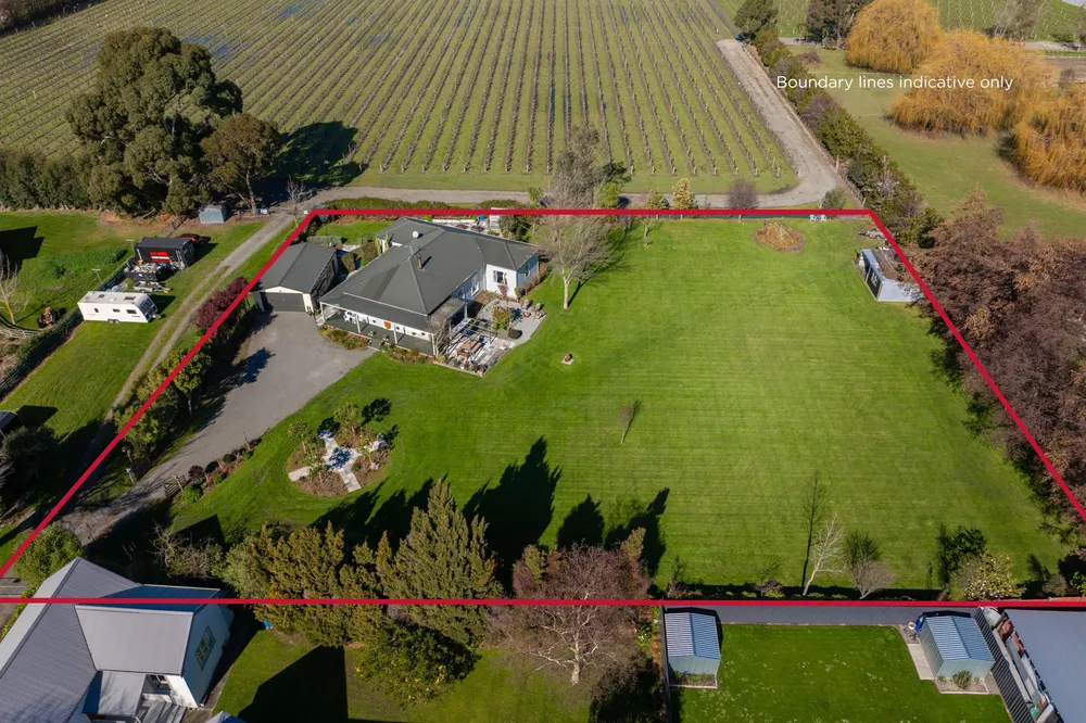 Photos of 22A Ferry Road