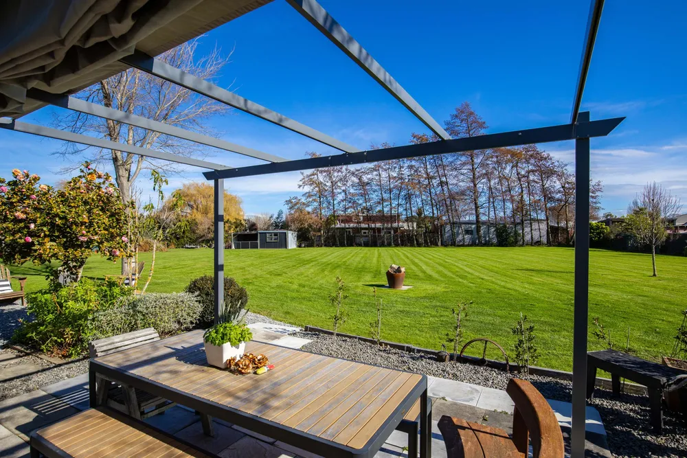 Photos of 22A Ferry Road