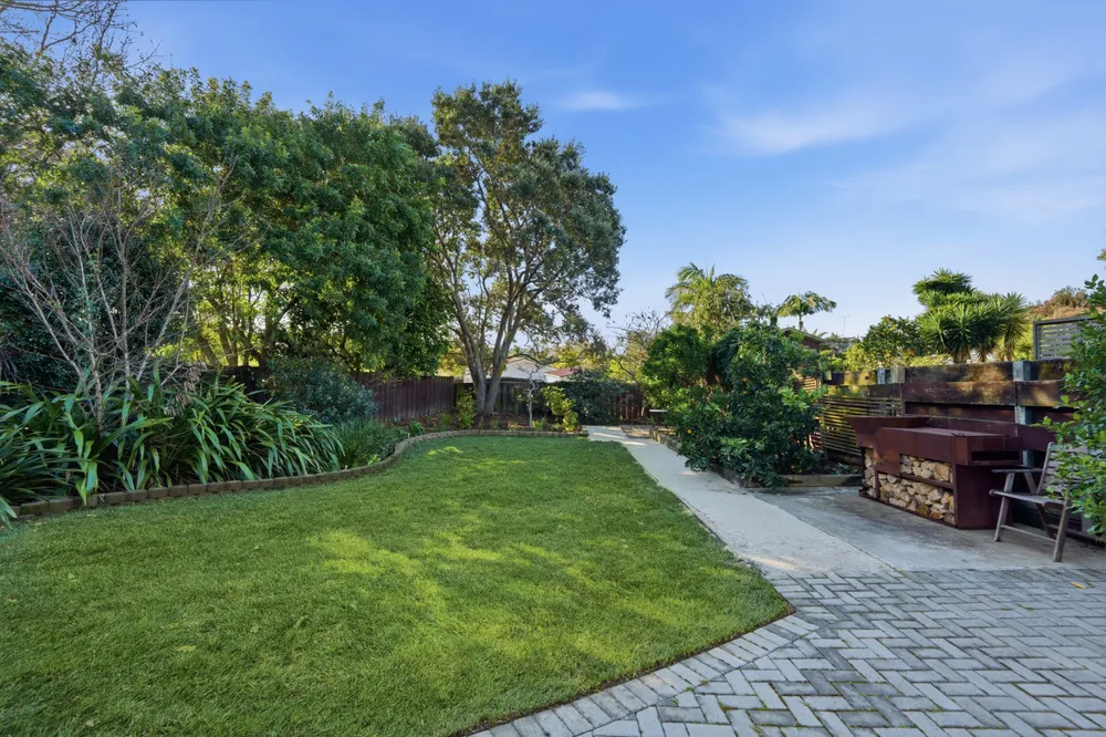 Photos of 58 Beechdale Crescent