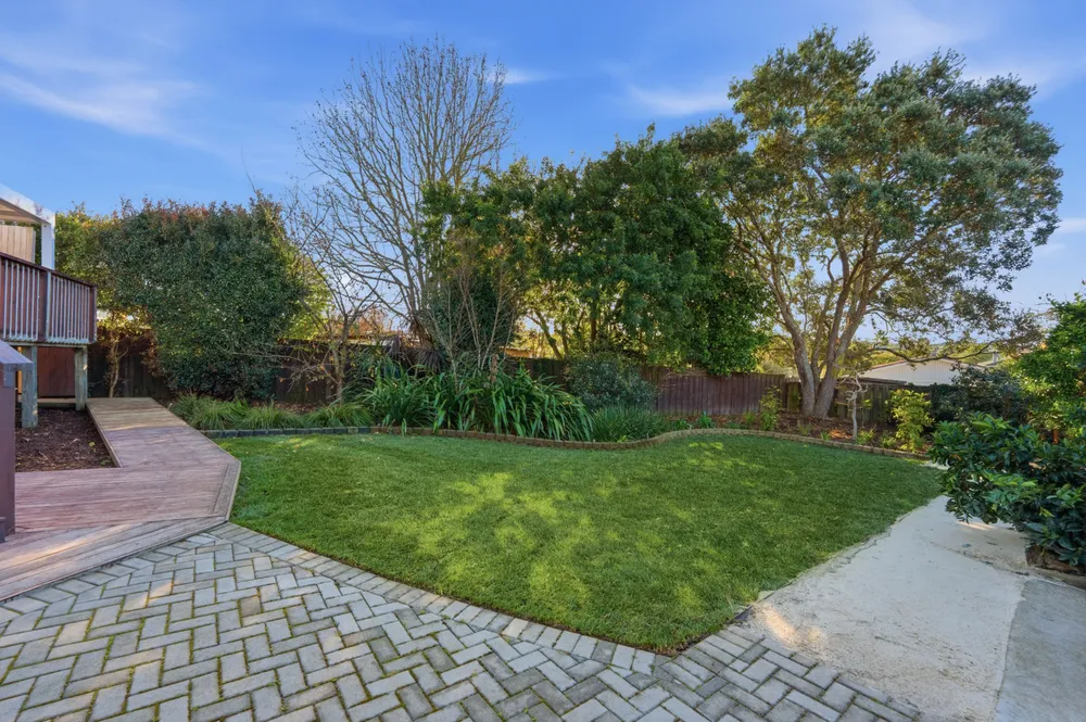 Photos of 58 Beechdale Crescent