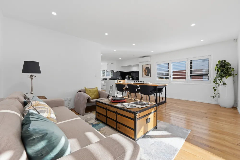 Photos of 58 Beechdale Crescent