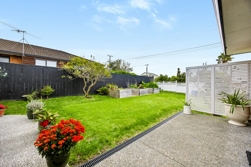 Photos of 1/15 Toroa Street