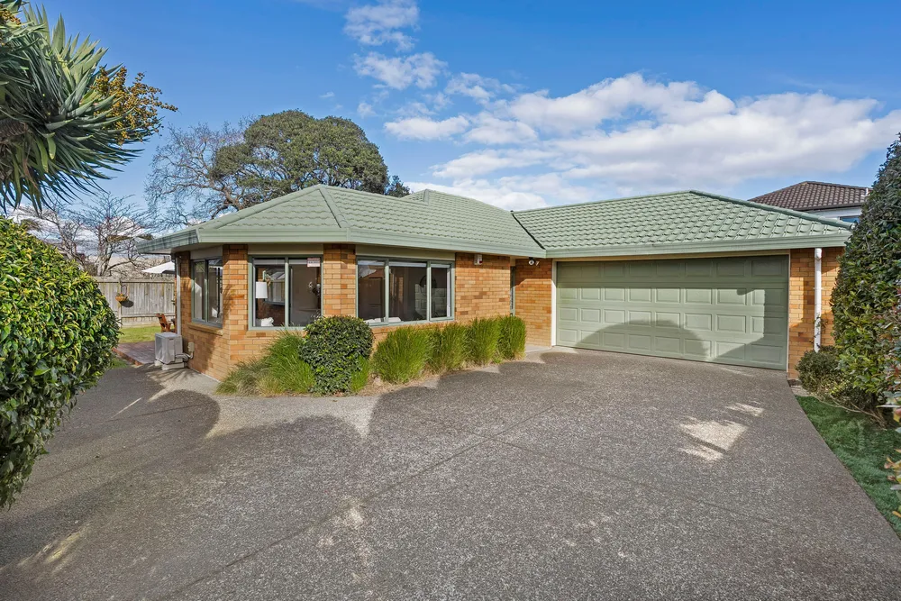 Photos of 185A Mount Albert Road