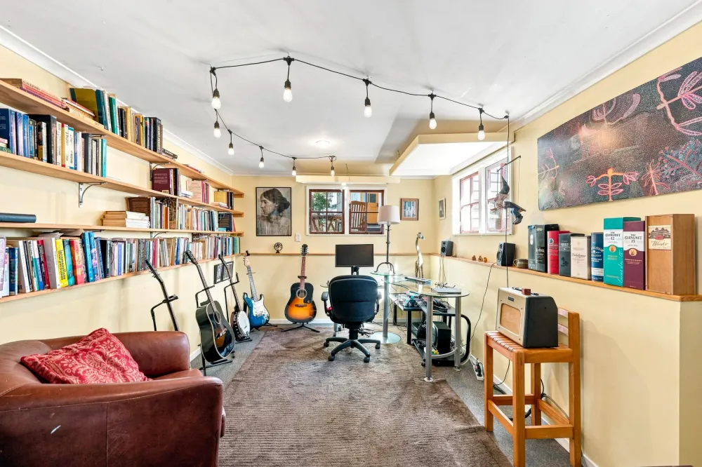 Photos of 23 Poronui Street