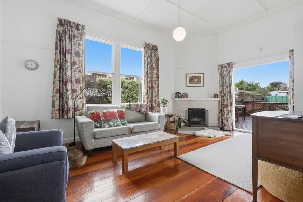 Photos of 10A Kiwitea Street