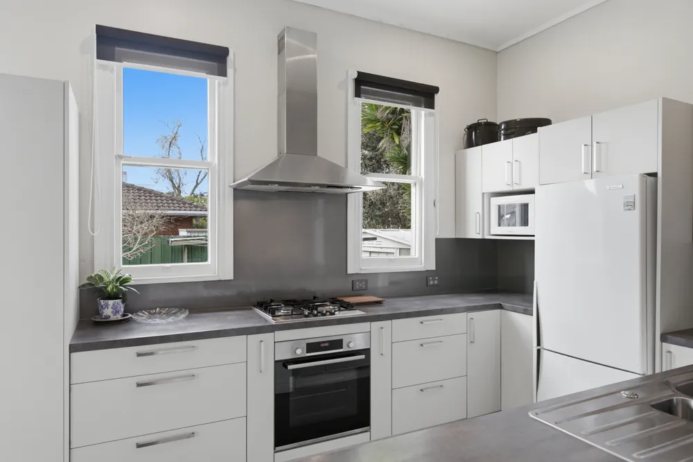 Photos of 10A Kiwitea Street