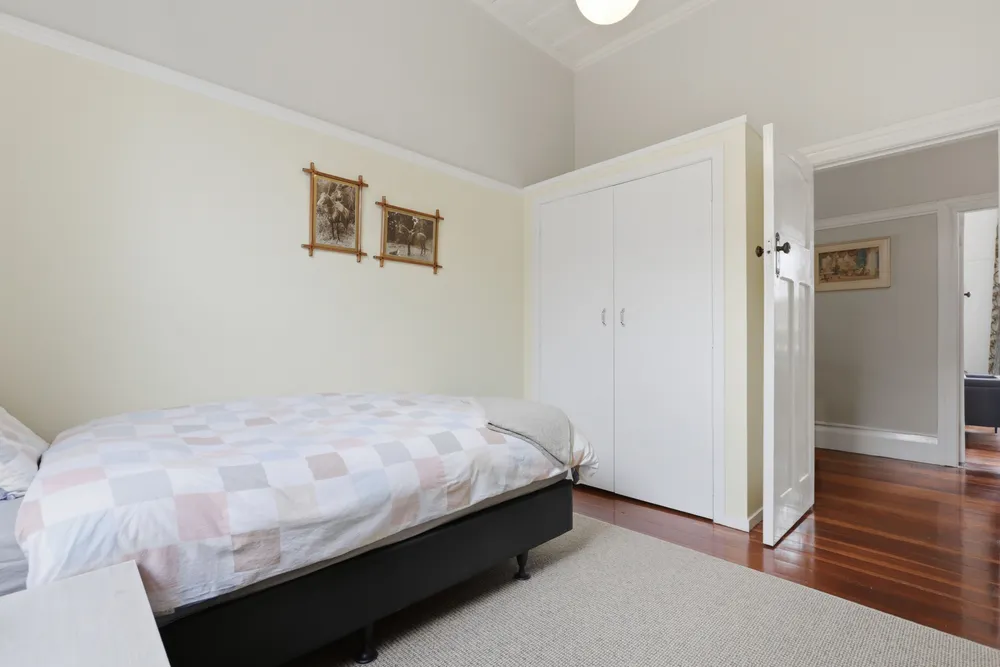 Photos of 10A Kiwitea Street