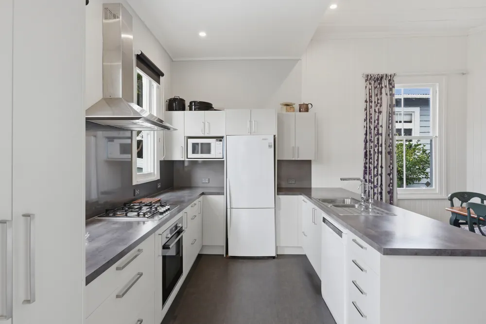 Photos of 10A Kiwitea Street