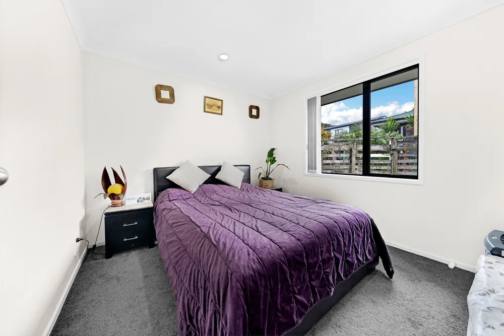 Photos of 9 Beaumonts Way