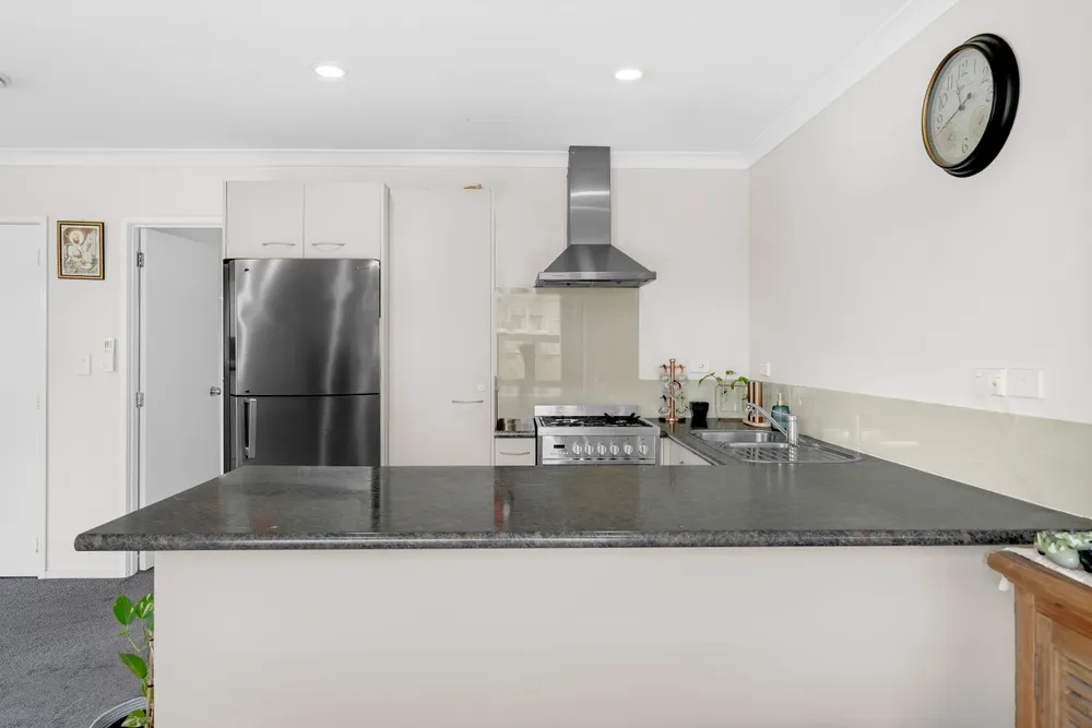 Photos of 9 Beaumonts Way