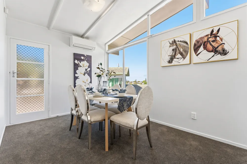 Photos of 28 Felgrove Street